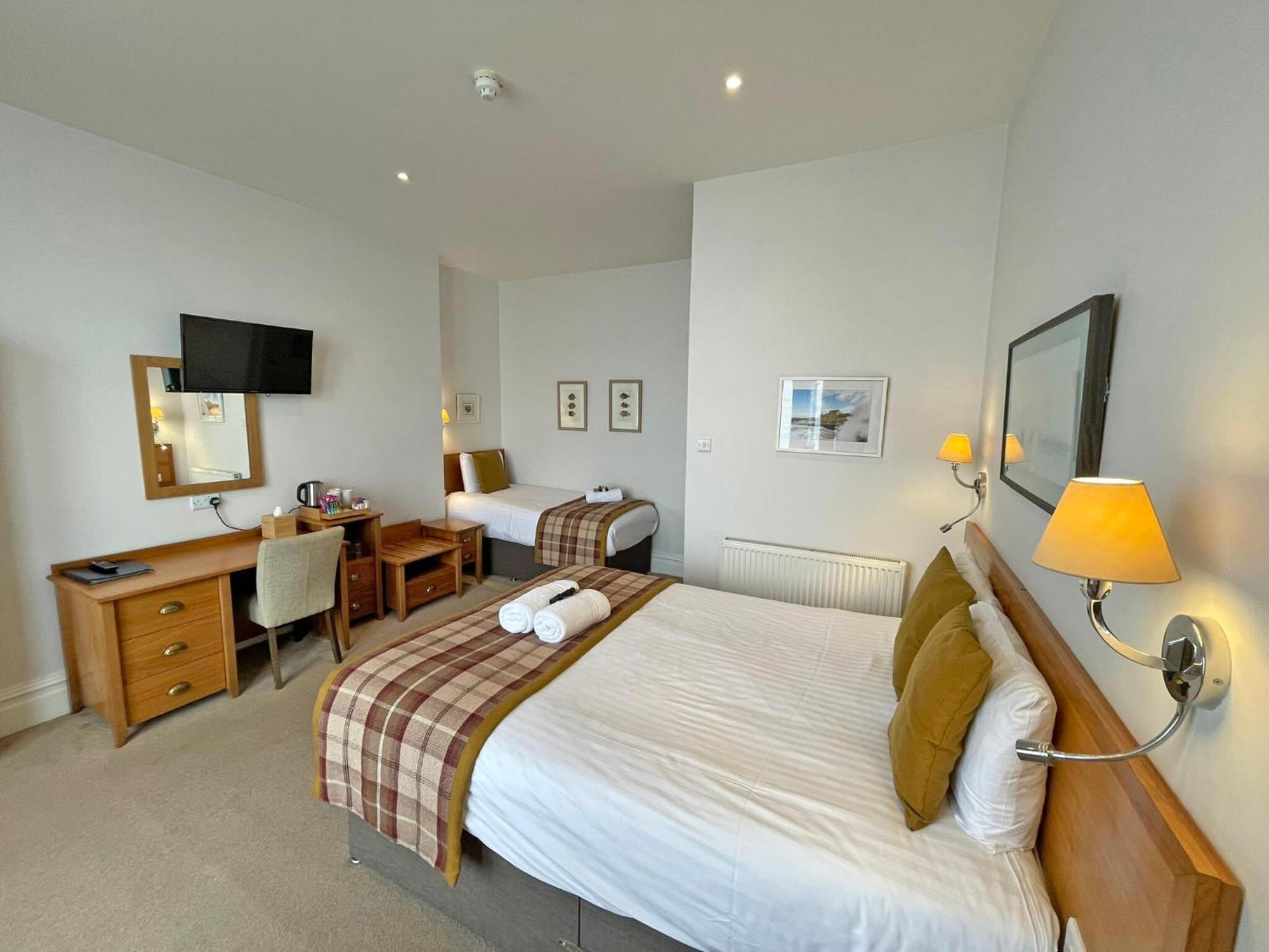 Inn The Glengower 3*