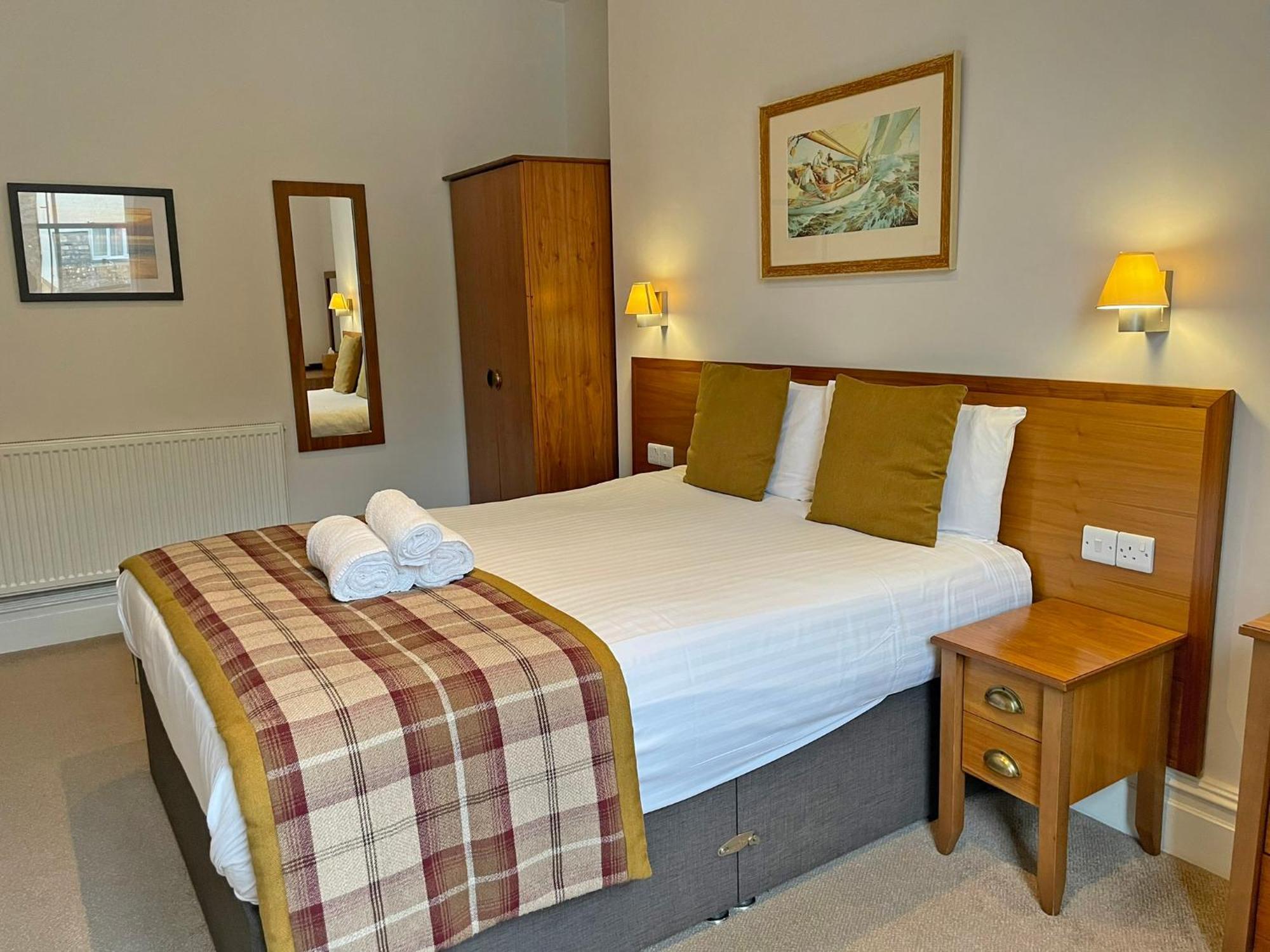 Inn The Glengower 3*